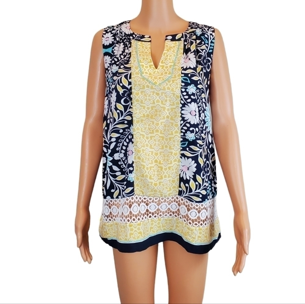 Crown & Ivy floral Sleeveless v-neck blouse - Picture 10 of 10